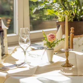 Gedeckter Restauranttisch 