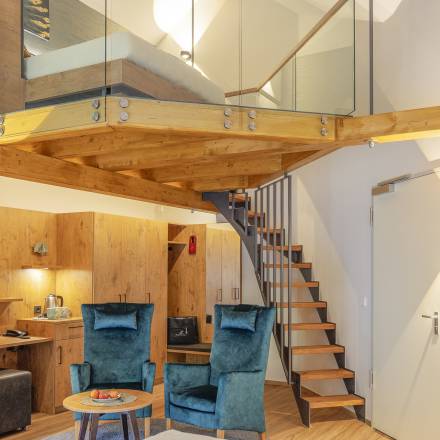 Treppenaufgang Maisonett Zimmer Hotel Langenwaldsee